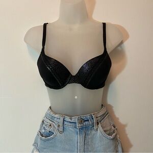 BUNDLE of 2 - Victorias Secret | Body by Victoria Bras x2 | 32B